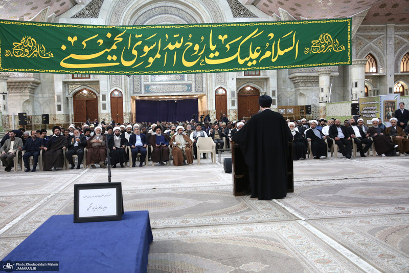 دیدار دبیرکل و کارکنان مجمع جهانی اهل بیت (ع) با سیدحسن خمینی