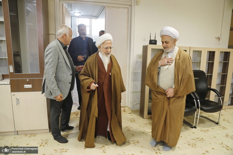 دیدار اعضای موسسه ریحانة النبی با آیت الله العظمی جوادی آملی