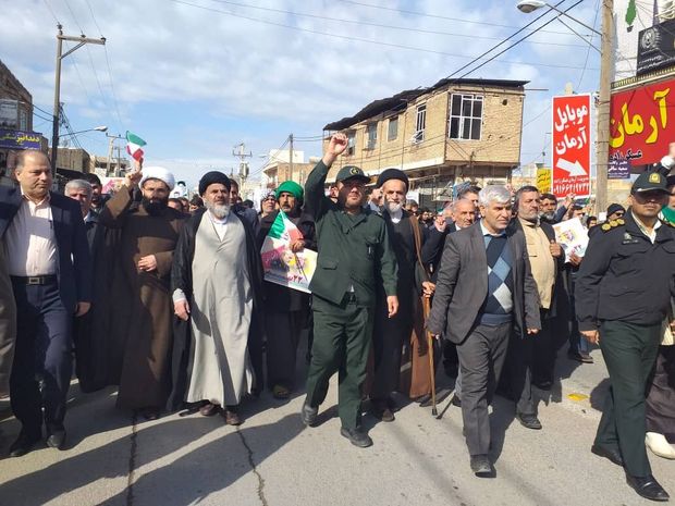حضور پرشور مردم گتوند در راهپیمایی ۲۲ بهمن