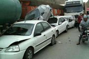 تصادف زنجیره در جاده شیراز به اصفهان