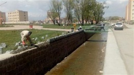 اجرای عملیات دیوار سنگی کانال های ملاباشی و شهرک ساحلی از سوی شهرداری اردبیل