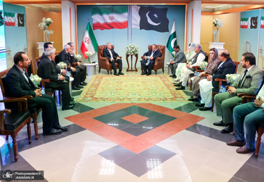 پزشکیان وارد لاهور شد