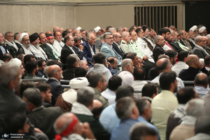 دیدار پیشکسوتان و فعالان دفاع مقدس و مقاومت با رهبر انقلاب