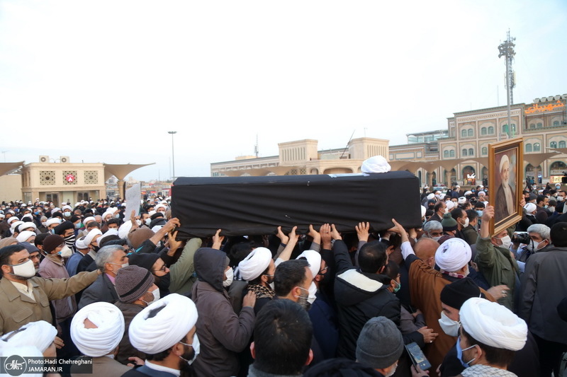 مراسم تشییع و خاکسپاری پیکر مرحوم آیت الله یزدی(ره)
