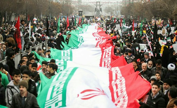 بوشهری ها با بانگ الله اکبر وارد دهه پنجم انقلاب شدند