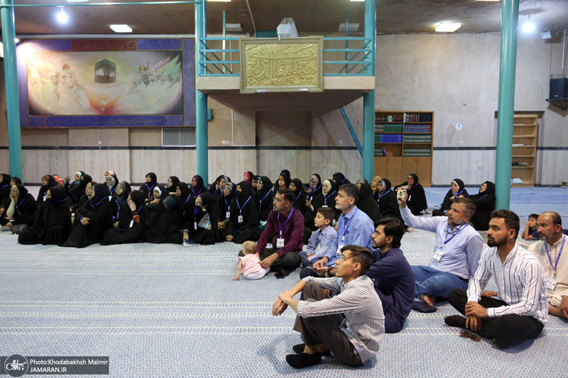 بازدید جمعی از دانشجویان مدارس امامیه پاکستان از بیت امام خمینی (س) در جماران