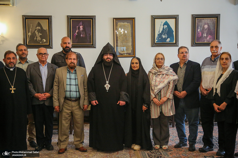 مراسم بزرگداشت امام خمینی (س) در کلیسای «سرکیس مقدس»