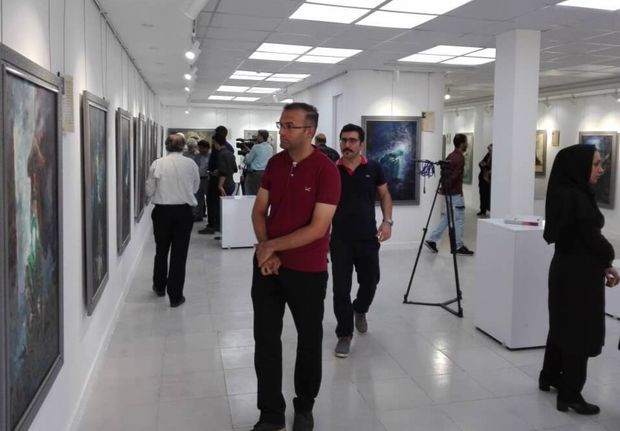 نمایشگاه نقاشی &quot;مهر و ماه &quot; در بوشهر گشایش یافت