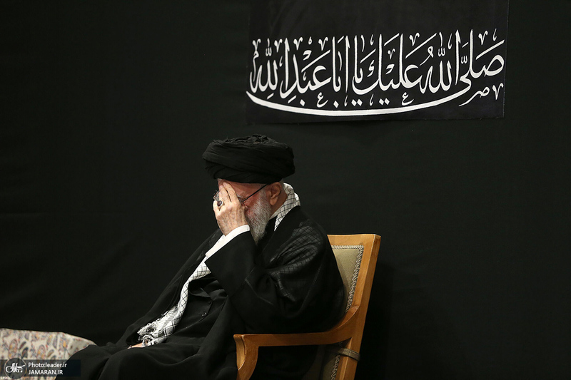 مراسم عزادارای شب عاشورا با حضور رهبر انقلاب اسلامی