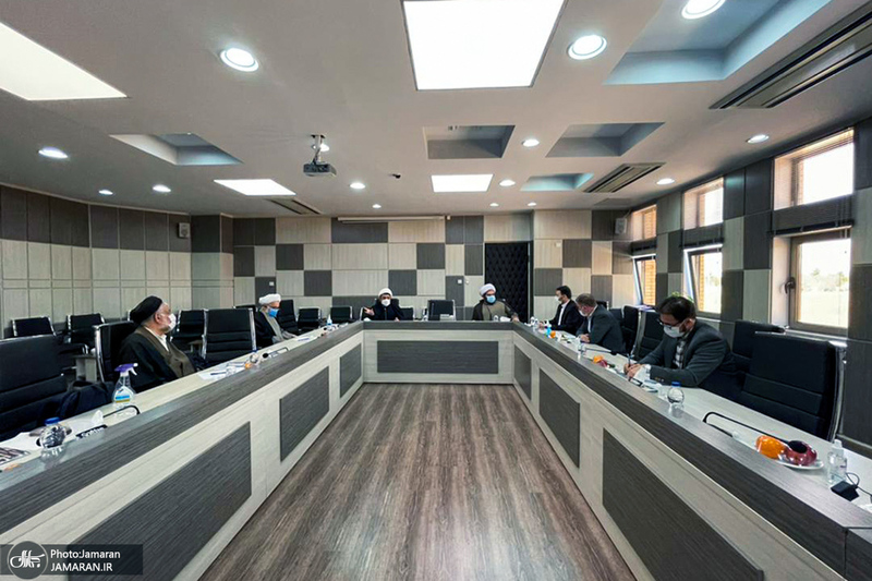 جلسه مشترک شورای معاونین موسسه تنظیم و نشر آثار امام خمینی(ره) و هیات رئیسه پژوهشکده امام خمینی و انقلاب اسلامی