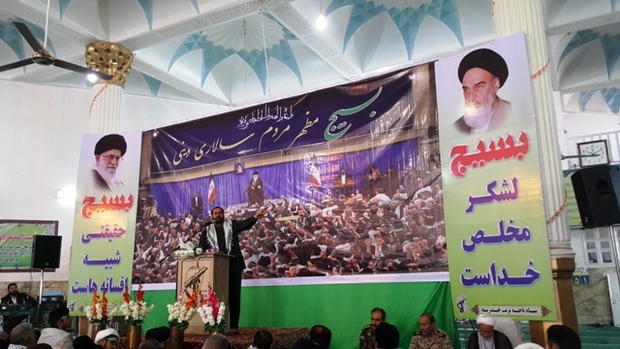 همه جناح های سیاسی حامی تفکر بسیجی هستند