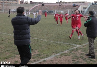 بعثت کرمانشاه مقابل پرسپولیس بندرگناوه پیروز شد