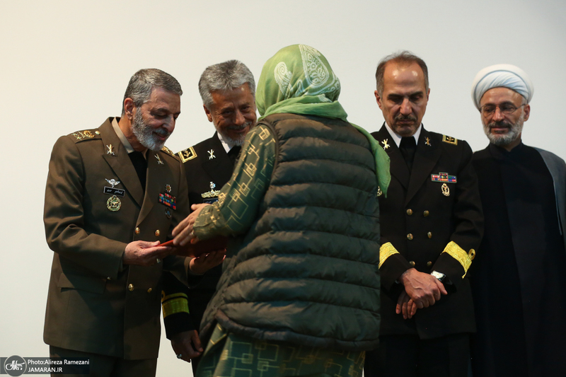 مراسم تجلیل از پرستاران و دانشجویان نمونه دانشکده پرستاری دانشگاه علوم پزشکی ارتش