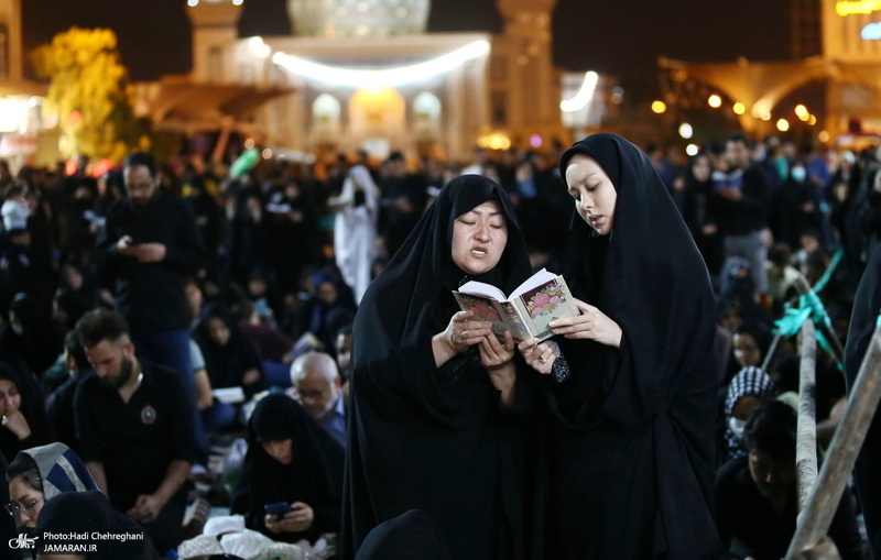 مراسم احیای شب بیست و یکم ماه رمضان در حرم مطهر حضرت معصومه (س)