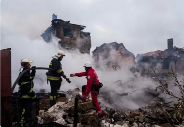 ادامه حملات تأثیرگذار اوکراین به مواضع روسیه/ همه منتظر پاسخ انتقام جویانه روسیه به حمله سیبری هستند