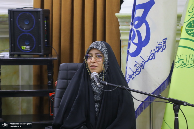 معرفی و بررسی کتاب «معبد زیر زمینی» در نشست عصرانه داستان قم