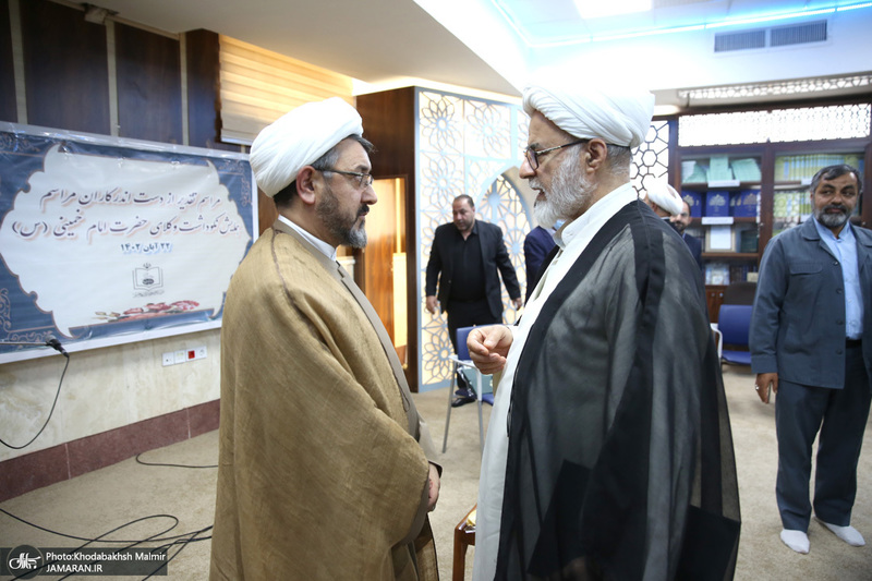 مراسم تقدیر از دست اندرکاران همایش نکوداشت وکلای حضرت امام خمینی (س)