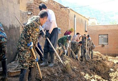 ۳۰۵ گروه جهادی خراسان رضوی به مناطق سیل‌زده خدمات ارائه دادند