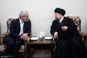 دیدار وزیر اقتصاد  جمعی از مدیران بانک ها با سید حسن خمینی