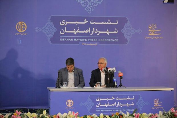 معوقات مالی شهرداری اصفهان به کارگران پرداخت شد