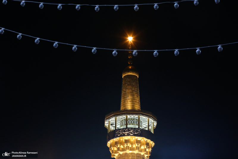 مراسم دعا و احیای شب بیست و یکم ماه رمضان در حرم امام رضا(ع)