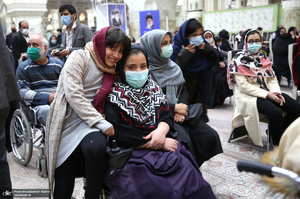 دیدار رئیس سازمان بهزیستی و جمعی از توان یابان این سازمان با سید حسن خمینی