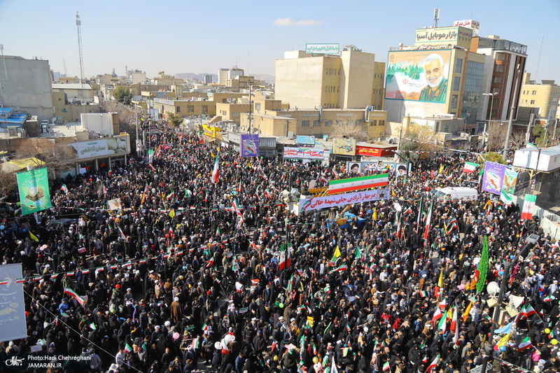 راهپیمایی باشکوه 22 بهمن در قم