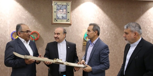 برگزاری مراسم اهدا کاپ، مدال و یادبودهای ورزشی به موزه ورزش 
