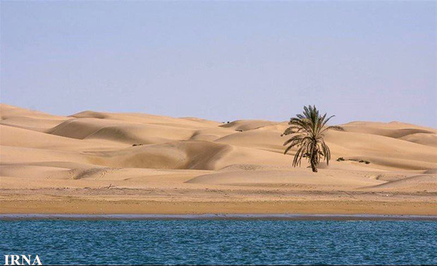 ساحل زیبا و بکر دَرَک بلوچستان در انتظار گردشگران ایران زمین