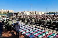 تلخ ترین لحظات تشییع پیکر شهدای حمله تروریستی کرمان (1)