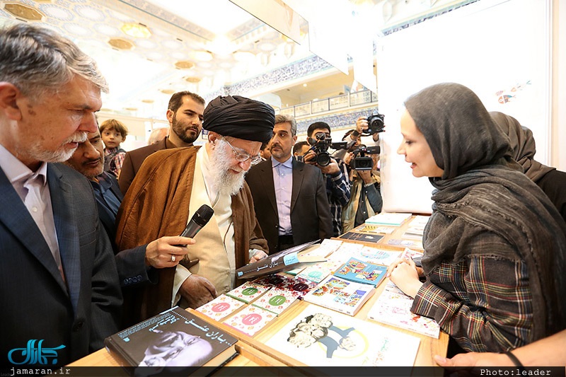 بازدید رهبر معظم انقلاب از سی و‌‌ یکمین نمایشگاه بین‌المللی کتاب تهران