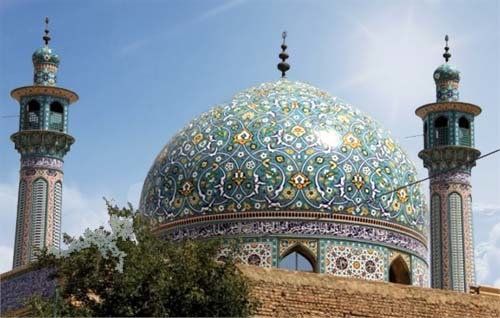 احداث یک مسجد در مناطق مختلف تهران هر ماه