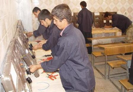 3 ساله شدن آموزش فنی و حرفه‌ای از سال 97