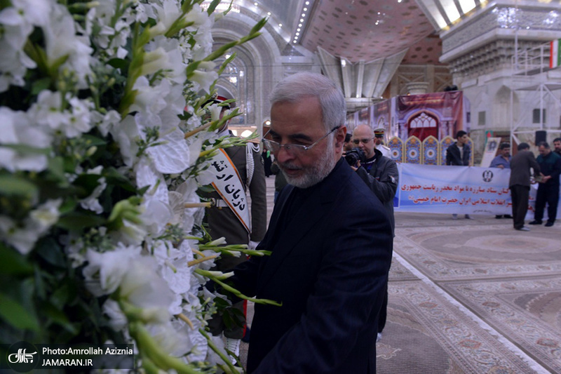 تجدید میثاق اقشار مردم و مسئولان با آرمان های امام راحل