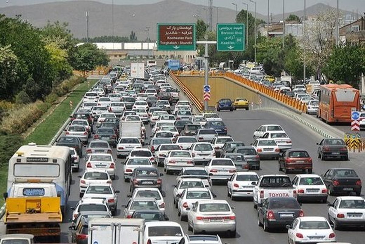 ترافیک نیمه سنگین در آزادراه‌های قزوین-کرج-تهران