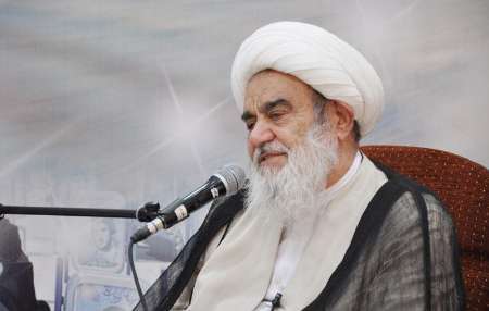 آیت الله مظاهری: آقای هاشمی حراست از اصول و پایه های انقلاب را بر هیچ چیز ترجیح نمی داد