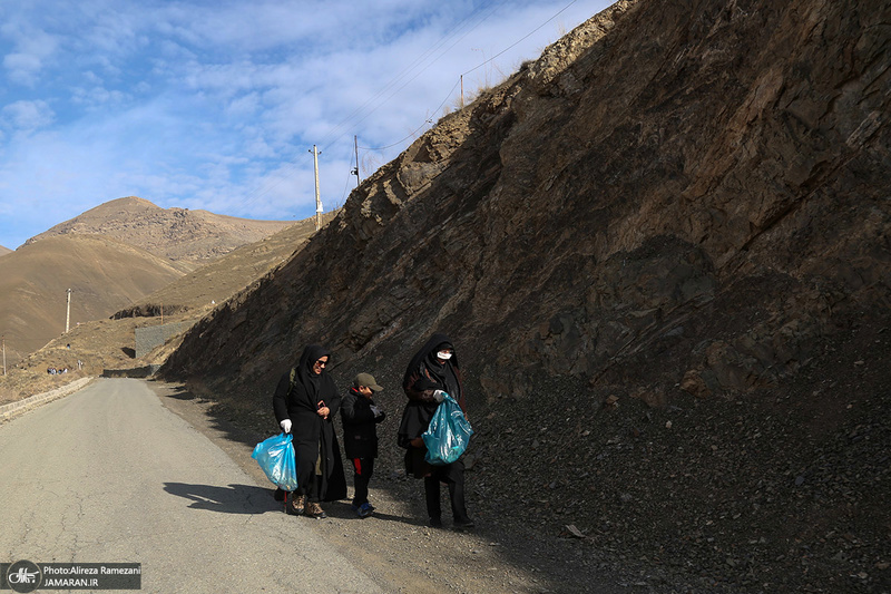 پویش حفاظت از محیط زیست و پاکسازی حریم و حاشیه روستاهای منظقه 22