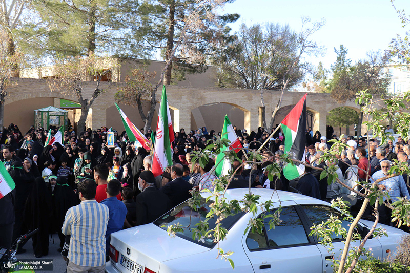 تجمع مردم خمین در حمایت از حمله موشکی و پهپادی به رژیم صهیونیستی