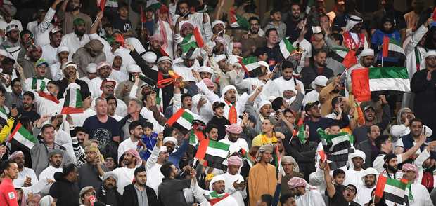 غش کردن کارشناس اماراتی روی آنتن زنده! + ویدیو
