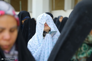 نماز عید سعید فطر در حرم مطهر حضرت معضومه (س)