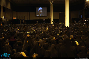 مراسم عزاداری شب عاشورای حسینی با حضور رهبر معظم انقلاب اسلامی