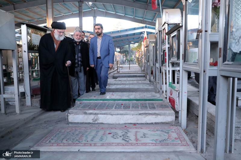 حضور رهبر معظم انقلاب در مرقد مطهر امام خمینی(س) و گلزار شهیدان