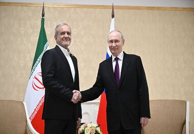 کرملین: پزشکیان در دیدار با پوتین پیامی برای ترامپ نداشت/ پوتین: ایران پیشنهادهای جدیدی برای حل‌وفصل مسالمت‌آمیز مناقشه منطقه‌ای ارائه کرده است