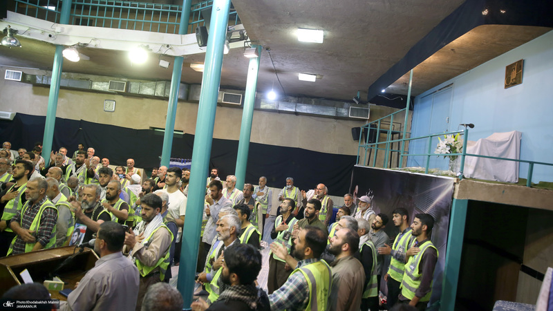 مراسم عزاداری کاروان پیاده استان گیلان در حسینیه جماران