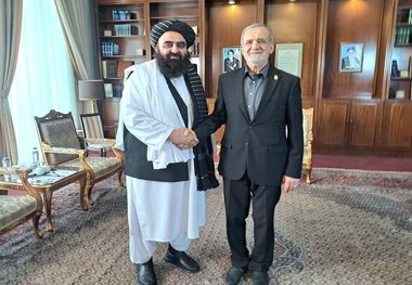 دیدار وزیر خارجه طالبان با رئیس‌جمهور ایران/ پزشکیان افغانستان را کشور دوست و همسایه خواند