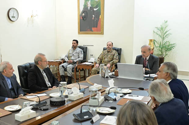 دیدار علی لاریجانی با رئیس جمهور و نخست وزیر پاکستان در اسلام آباد + عکس 