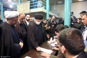 حضور سید حسن خمینی در انتخابات مجلس شورای اسلامی و مجلس خبرگان رهبری