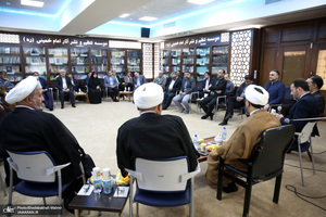 مراسم تقدیر از دست اندرکاران همایش نکوداشت وکلای حضرت امام خمینی (س)