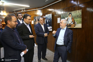 بازدید علی دارابی، معاون میراث فرهنگی از بیت امام خمینی (س) از جماران