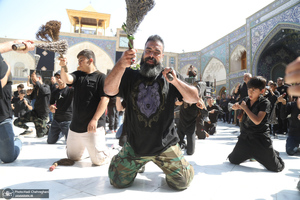 عزاداری ظهر عاشورا در حرم مطهر حضرت معصومه (س)‎